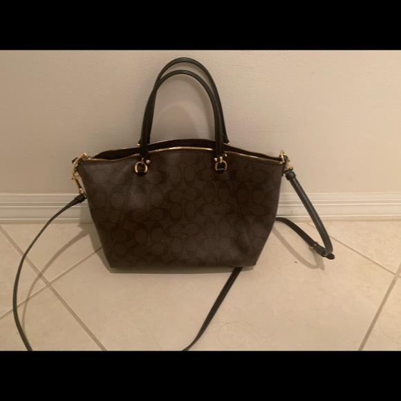 Coach satchel with shoulder strap - Picture 3 of 3